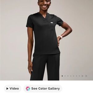 FIGS Charcoal Scrub Set